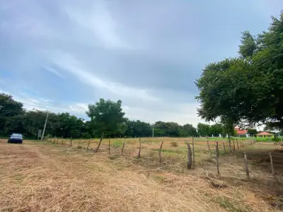 Terreno en venta en Los Santos - foto 2