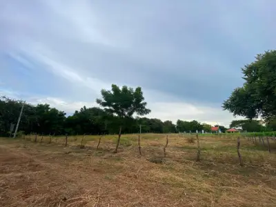 Terreno en venta en Los Santos - foto 4